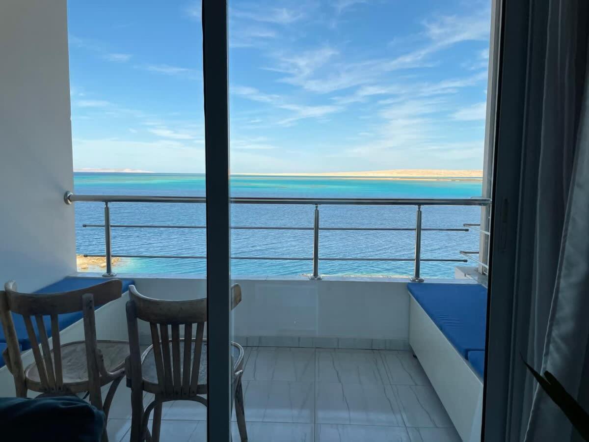 Amazing 2 Bedroom With Sea View In