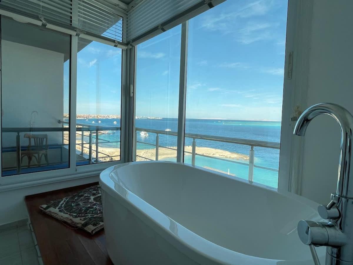 Amazing 2 Bedroom With Sea View In Appartement Hurghada