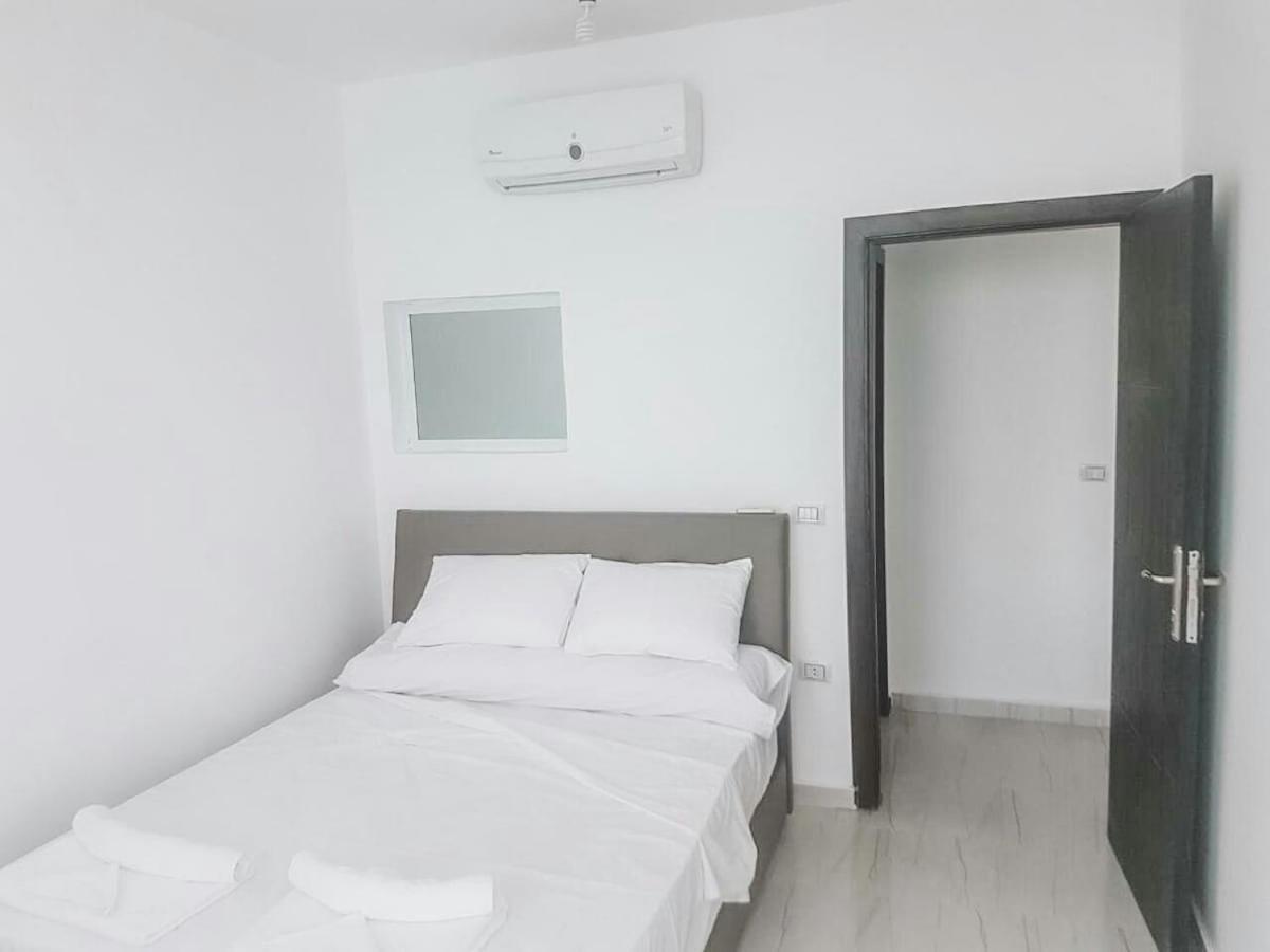 Amazing 2 Bedroom With Sea View In Apartament